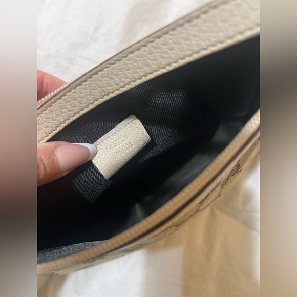 Gucci Abbey Pochette With COA And Dustbag - Picture 9 of 11